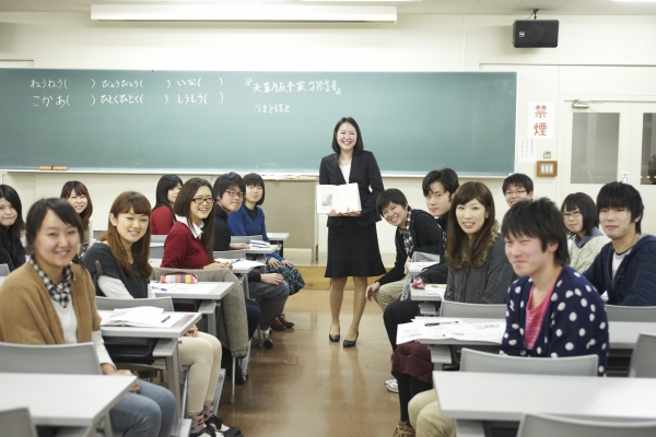 日本文化の特質を映画を通じて学ぶ講義