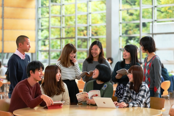 社会学科でのゼミ風景