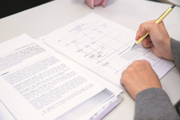 専門知識と教養を外国語で学び、異文化理解と教養を深める