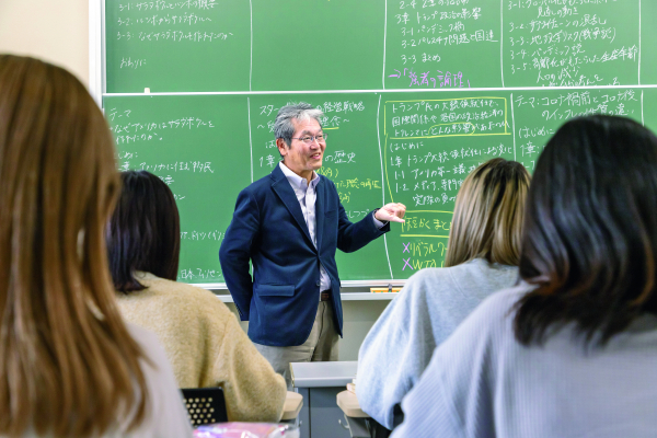 【国際経済学科】経済活動と世界の多様性に対する理解を深め、グローバル社会で活躍する。